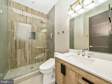 Bath - 2209 Hunter Mill Rd, Vienna, VA 22181 photo 10 of 10
