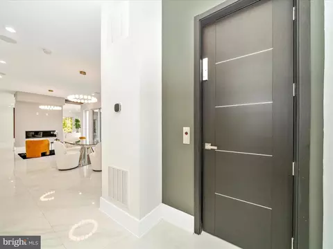 Entry Way - 2209 Hunter Mill Rd, Vienna, VA 22181 photo 6 of 7