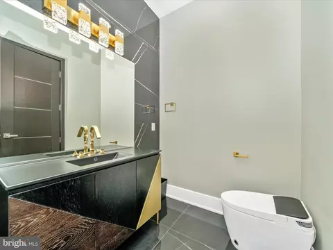 Bath - 2209 Hunter Mill Rd, Vienna, VA 22181 photo 1 of 10