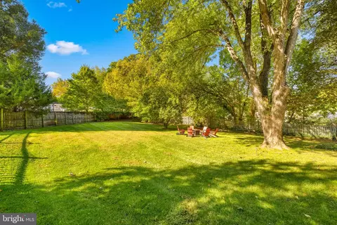 1302 Clayborne House Ct, Mclean, VA 22101 photo 36