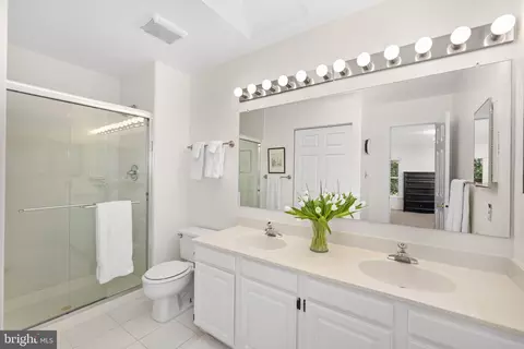 1302 Clayborne House Ct, Mclean, VA 22101 photo 23