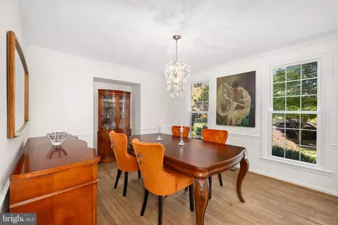 1302 Clayborne House Ct, Mclean, VA 22101 photo 9