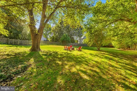 1302 Clayborne House Ct, Mclean, VA 22101 photo 35