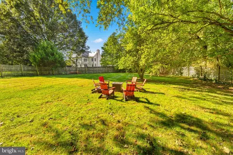 1302 Clayborne House Ct, Mclean, VA 22101 photo 34