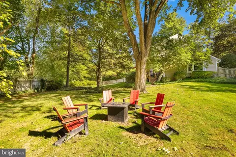 1302 Clayborne House Ct, Mclean, VA 22101 photo 33