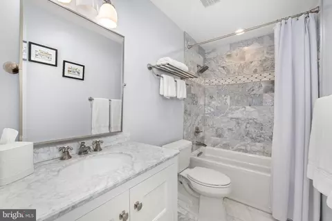1302 Clayborne House Ct, Mclean, VA 22101 photo 21