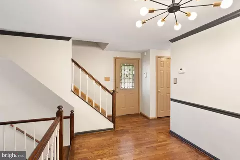 Entry Way - 1700 Quietree Dr, Reston, VA 20194 photo 2 of 10