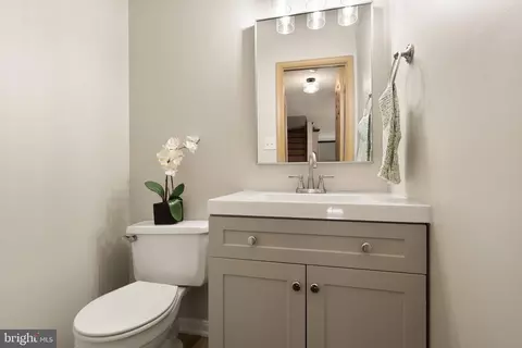 Bath - 1700 Quietree Dr, Reston, VA 20194 photo 1 of 5