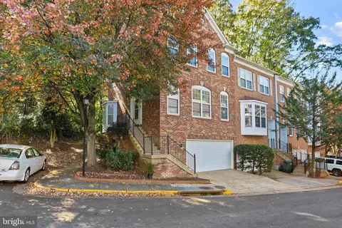 7725 Heritage Woods Way, Annandale, VA 22003