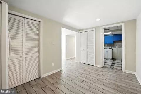 Entry Way - 5206 Easton Dr, Springfield, VA 22151 photo 3 of 5