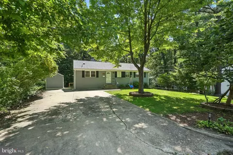 Exterior - 5206 Easton Dr, Springfield, VA 22151 photo 3 of 6