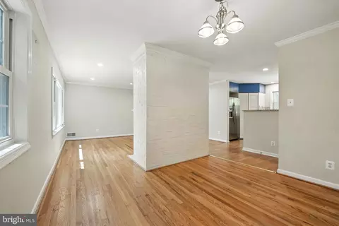 Living - 5206 Easton Dr, Springfield, VA 22151 photo 3 of 5