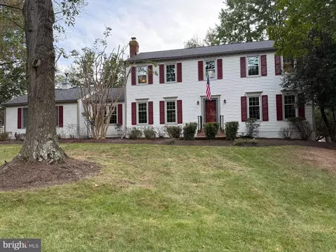 2700 Reign St, Herndon, VA 20171