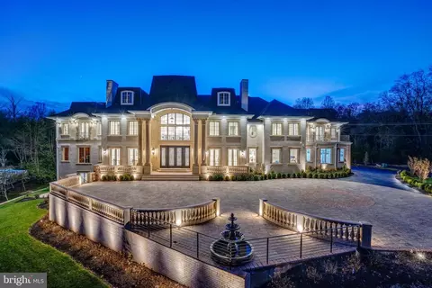 8911 Georgetown Pike, Mclean, VA 22102