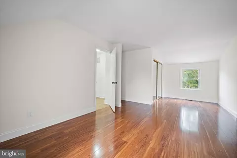 Bedroom - 7305 Belinger Ct, Springfield, VA 22150 photo 5 of 9