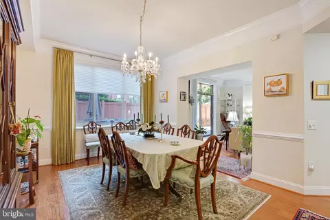 Dining - 1450 Emerson Ave #210, Mclean, VA 22101 photo 2 of 3
