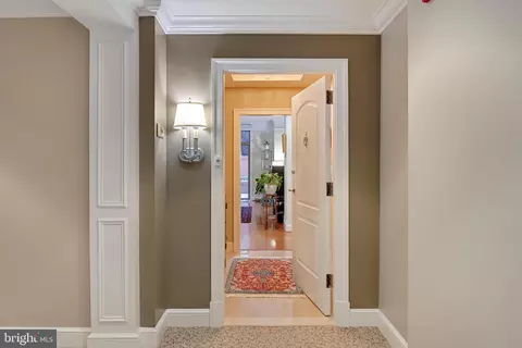 Entry Way - 1450 Emerson Ave #210, Mclean, VA 22101 photo 2 of 5