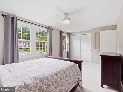 Bedroom - 5811 High Bluff Ct, Burke, VA 22015 photo 4 of 4
