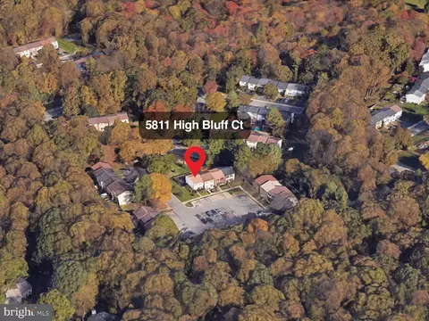View/Area - 5811 High Bluff Ct, Burke, VA 22015 photo 2 of 3