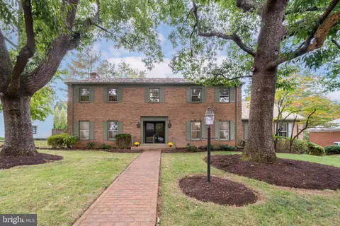 1224 Perry William Dr, Mclean, VA 22101