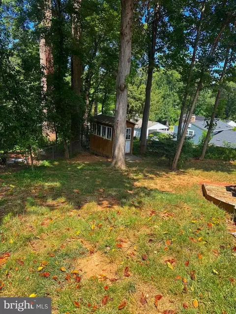 Exterior - 8518 Fairburn Dr, Springfield, VA 22152 photo 13 of 19