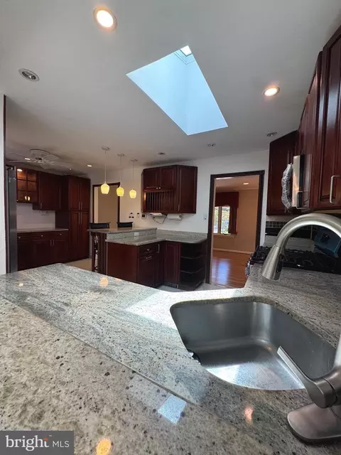 Kitchen - 8518 Fairburn Dr, Springfield, VA 22152 photo 8 of 8