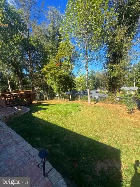 Exterior - 8518 Fairburn Dr, Springfield, VA 22152 photo 14 of 19