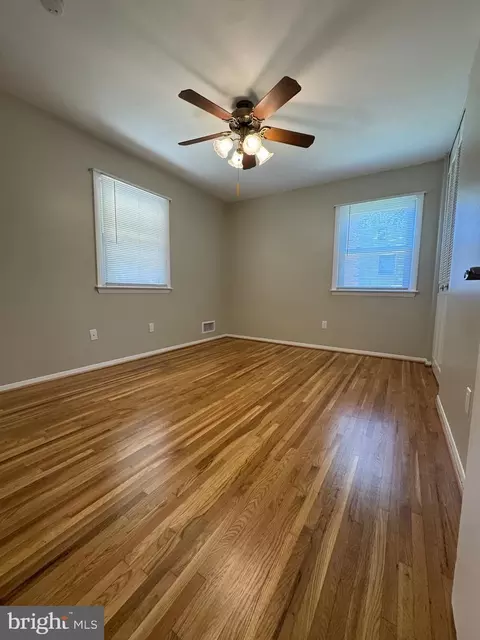 Bedroom - 8518 Fairburn Dr, Springfield, VA 22152 photo 1 of 3