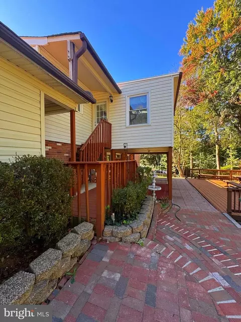 Exterior - 8518 Fairburn Dr, Springfield, VA 22152 photo 10 of 19