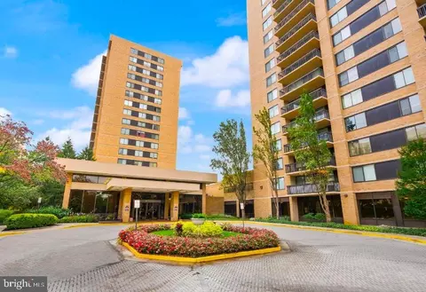 3713 S George Mason Dr #716, Falls Church, VA 22041