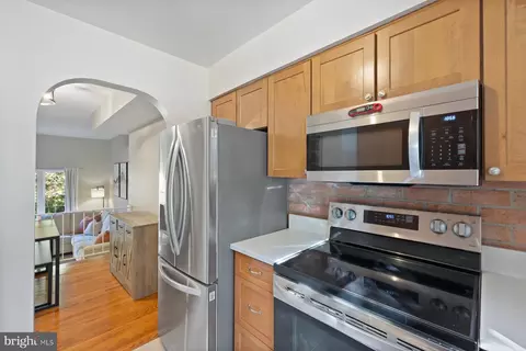 Kitchen - 5816 Torington Dr #860, Springfield, VA 22152 photo 4 of 4