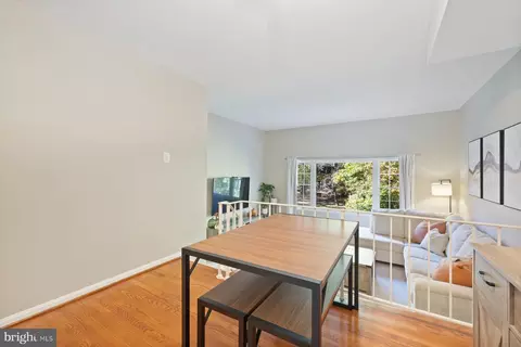 Dining - 5816 Torington Dr #860, Springfield, VA 22152 photo 2 of 2
