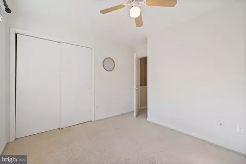 Bedroom - 5816 Torington Dr #860, Springfield, VA 22152 photo 5 of 5