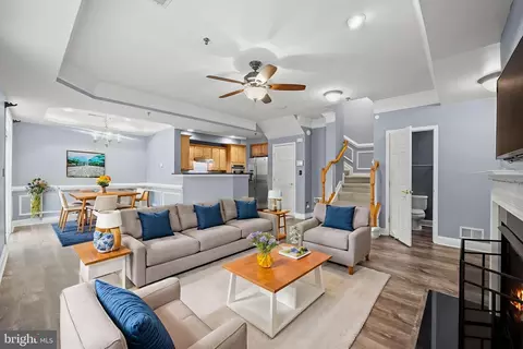 7141 Mason Grove Ct #18, Alexandria, VA 22306