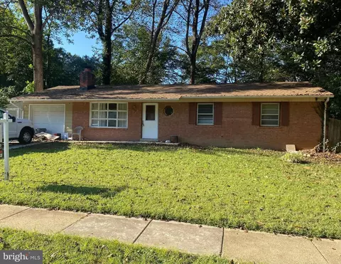 7116 Hadlow Ct, Springfield, VA 22152
