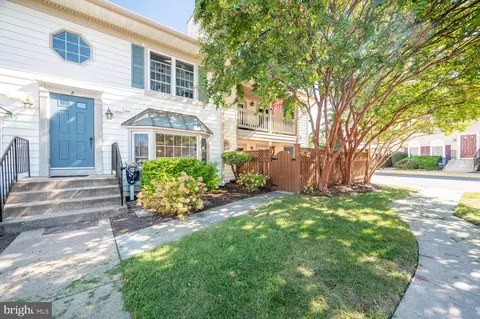 6052 A Essex House Sq #6052A, Alexandria, VA 22310