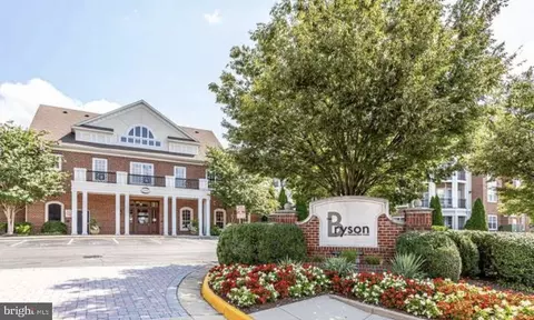 12921 Centre Park Cir #303, Herndon, VA 20171