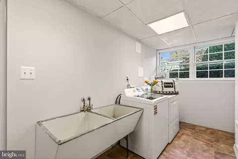 Other - 1438 Colleen Ln, Mclean, VA 22101 photo 17 of 37