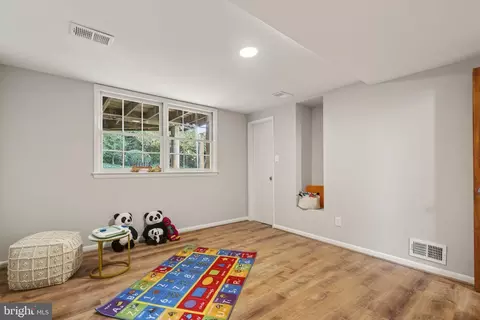 Other - 1438 Colleen Ln, Mclean, VA 22101 photo 15 of 37