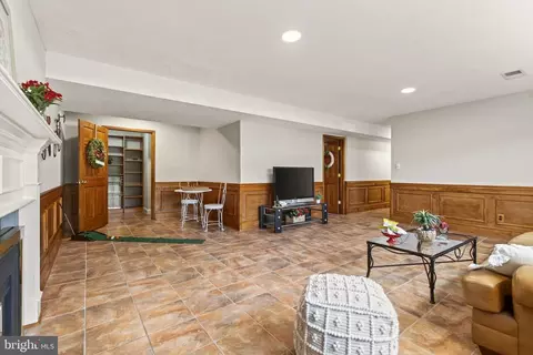 Other - 1438 Colleen Ln, Mclean, VA 22101 photo 13 of 37