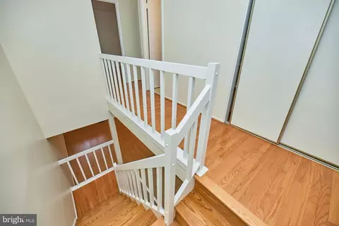 Entry Way - 8566 Gwynedd Way, Springfield, VA 22153 photo 4 of 4