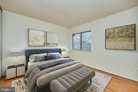 Bedroom - 8566 Gwynedd Way, Springfield, VA 22153 photo 3 of 8