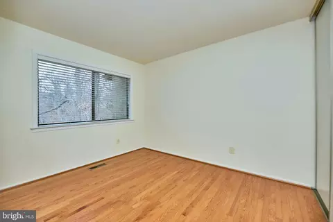 Bedroom - 8566 Gwynedd Way, Springfield, VA 22153 photo 7 of 8