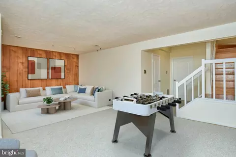 Living - 8566 Gwynedd Way, Springfield, VA 22153 photo 3 of 13