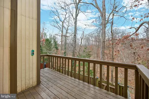 Exterior - 8566 Gwynedd Way, Springfield, VA 22153 photo 6 of 10