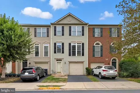 13679 Lavender Mist Ln, Centreville, VA 20120