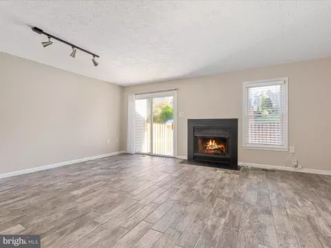 Living - 7219 Kousa Ln, Springfield, VA 22152 photo 1 of 4