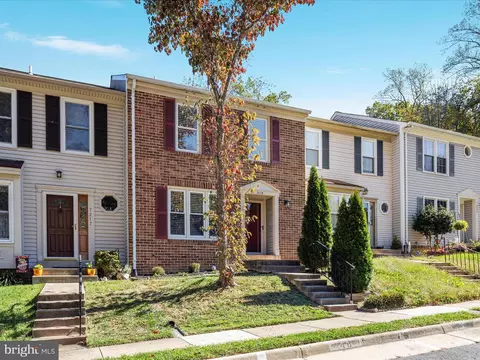 Exterior - 7219 Kousa Ln, Springfield, VA 22152 photo 4 of 8
