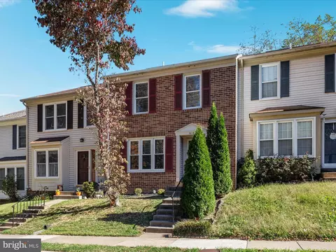 Exterior - 7219 Kousa Ln, Springfield, VA 22152 photo 5 of 8