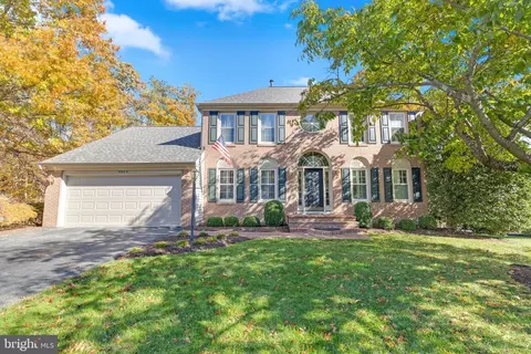 8605 Eagle Glen Ter, Fairfax Station, VA 22039